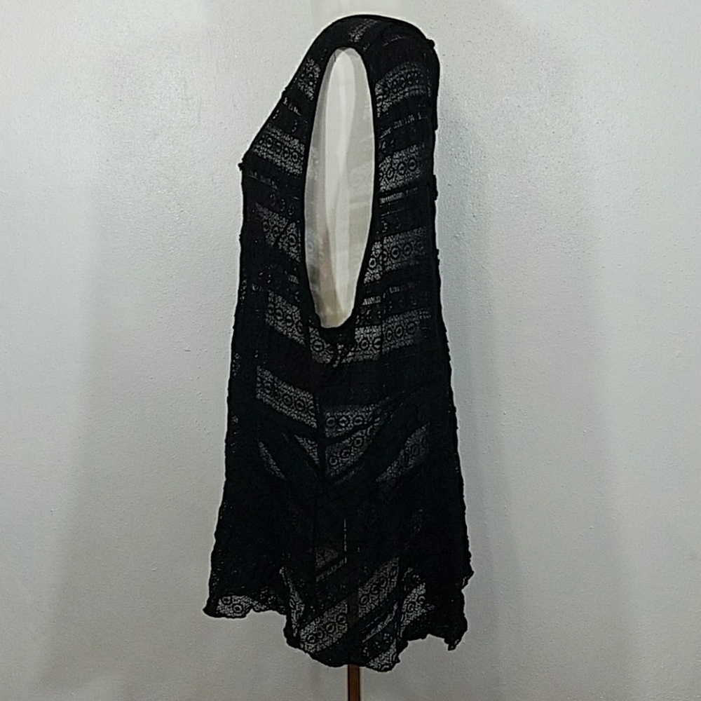 Final Markdown! Torrid Black Lace Tank Top - Picture 4 of 8